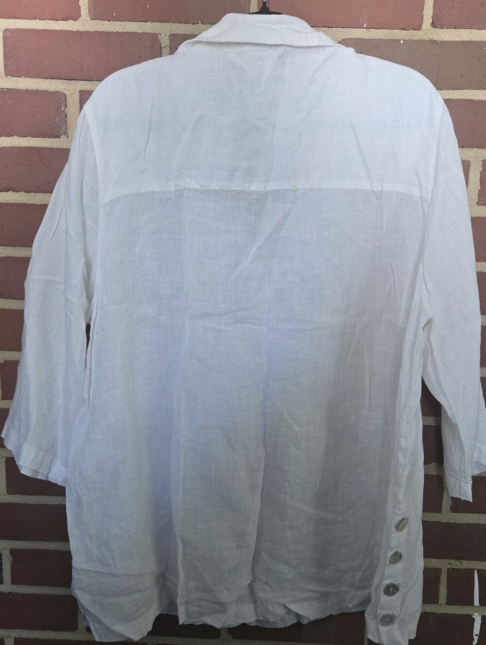 Tahari 100% Linen White Side-Button 1X Tunic Blouse - Picture 6 of 6